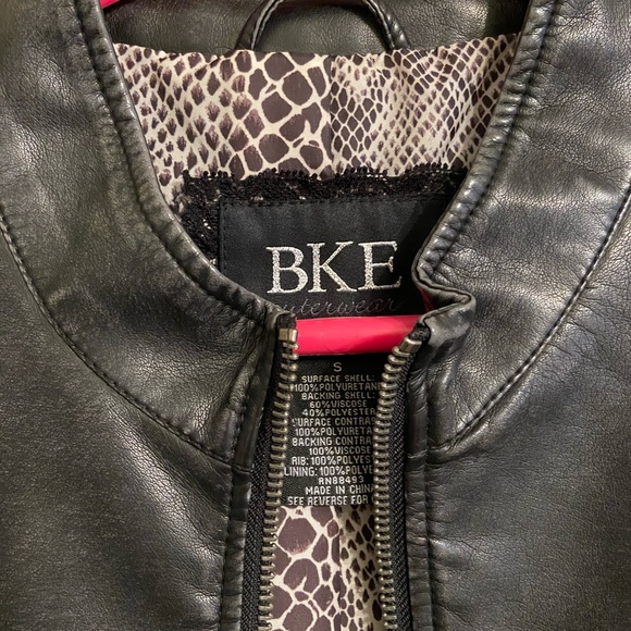 Jacket - Picture 3 of 5